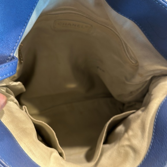 Chanel quilted hobo shoulder bag - Picture 10 of 14